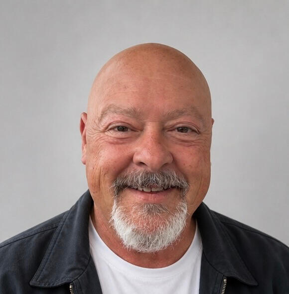 Photo of John John Izze, author of Reclaim Your Life
